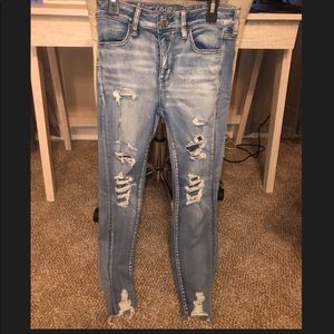 American Eagle ripped skinny jean